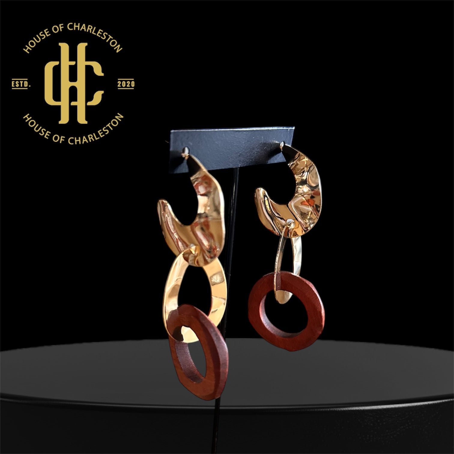 Dangle Me - Earrings